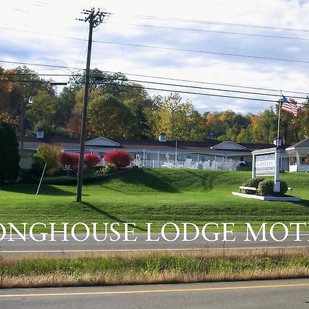 Longhouse Lodge Motel Watkins Glen Exterior photo