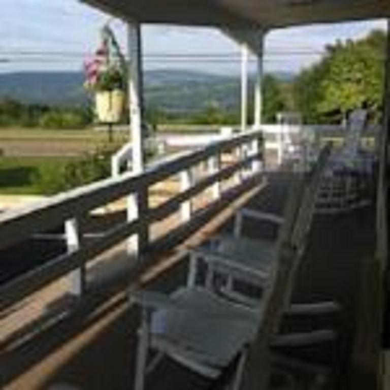 Longhouse Lodge Motel Watkins Glen Exterior photo