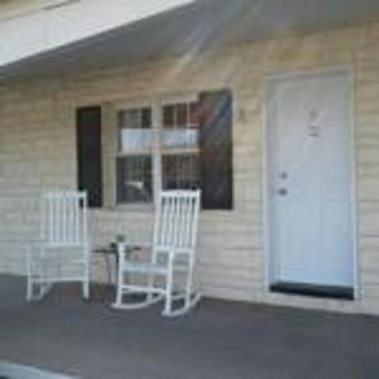 Longhouse Lodge Motel Watkins Glen Exterior photo